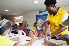 Espacios-de-encuentro-para-los-adultos-mayores_01