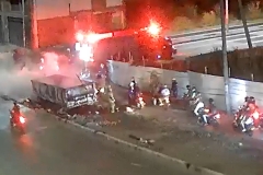 Incendio-en-contenedor-2