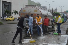 Jornada-de-limpieza-punto-cronico-basuras-01