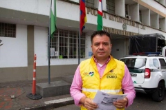 Emru-de-la-mano-con-la-comunidad-1