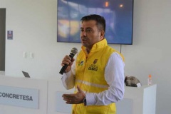 Recorrido-con-funcionarios-en-Ciudad-Paraiso-03