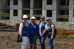 Recorrido-con-funcionarios-en-Ciudad-Paraiso-05