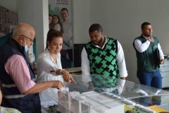 Recorrido-con-funcionarios-en-Ciudad-Paraiso-15