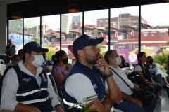 Recorrido-con-funcionarios-en-Ciudad-Paraiso-16