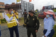 Recorrido-con-la-comunidad-al-Proyecto-Ciudad-Paraiso-10