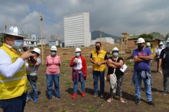 Recorrido-con-la-comunidad-al-Proyecto-Ciudad-Paraiso-19