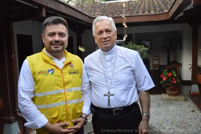 Reunión con el Arzobispo de Cali - Dario de Jesús Monsalve, Gerente Emru. Ing. Yecid Cruz Ramírez