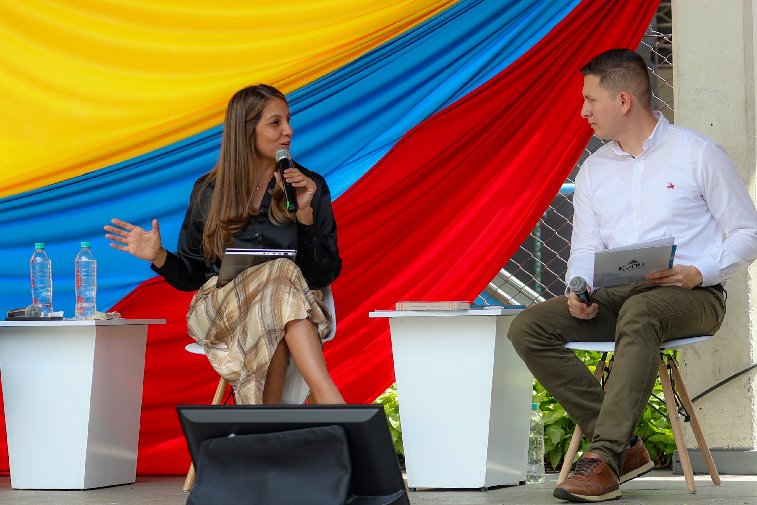 María Alexandra Pacheco, gerente de la EDRU, encabezó la rendición de cuentas 2025.
