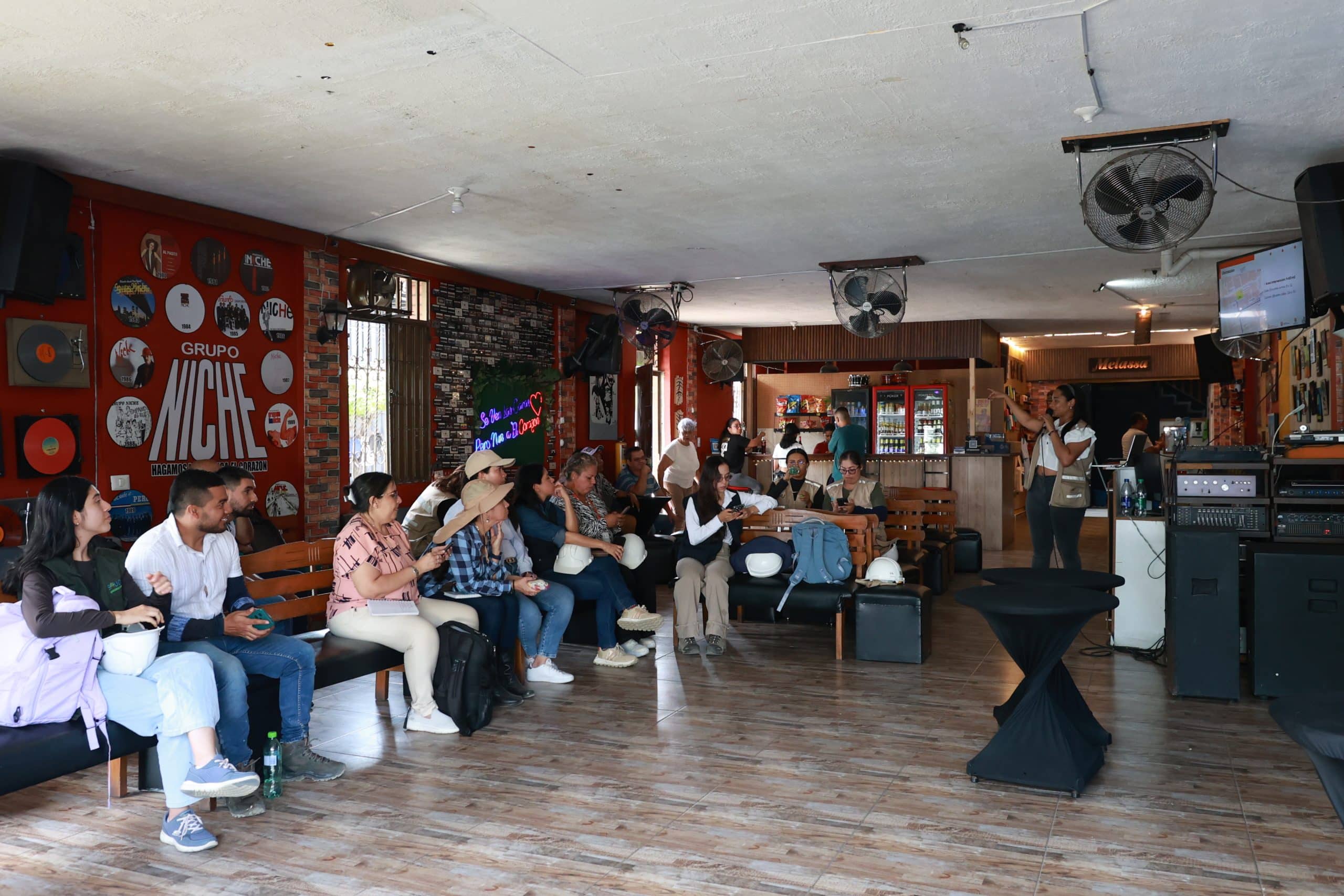 Más que una obra de infraestructura en curso, esta iniciativa representa una apuesta decidida por la preservación de la identidad cultural caleña, el fortalecimiento de las economías creativas y la mejora de la calidad de vida de la comunidad